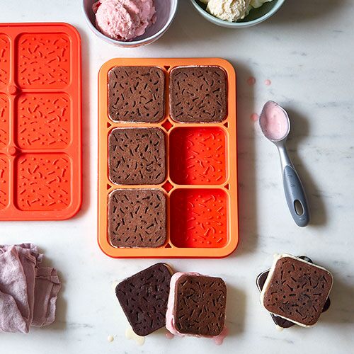 No-Bake Chocolate Peanut Butter Ice Cream Sandwiches